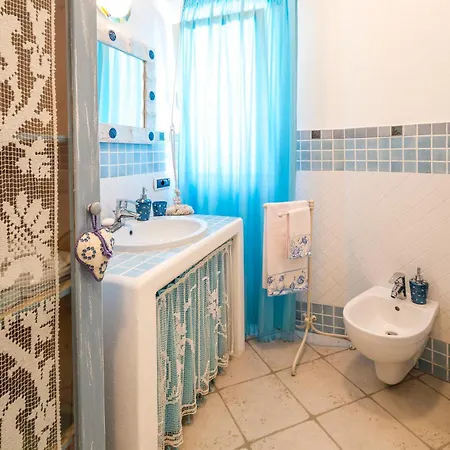 Borgo Dell'uccellaia - Ambra Vila