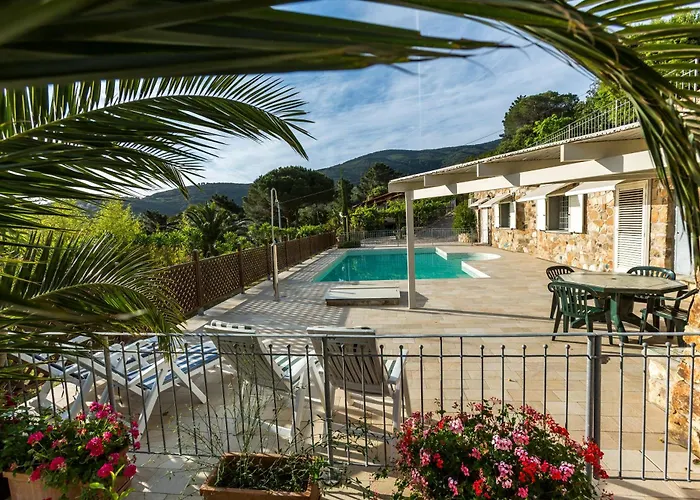 Borgo Dell'uccellaia - Ambra Βίλα